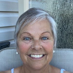 Meet your Posher, Maureen